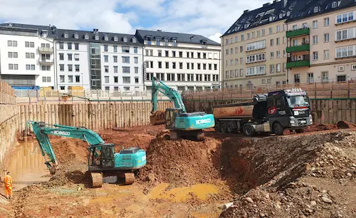 Baustelle des Getreidemarkt Chemnitz mit Baggern von Hönisch Bau